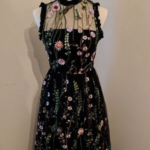 Juniors Size 5 Black Embroidered Gown.